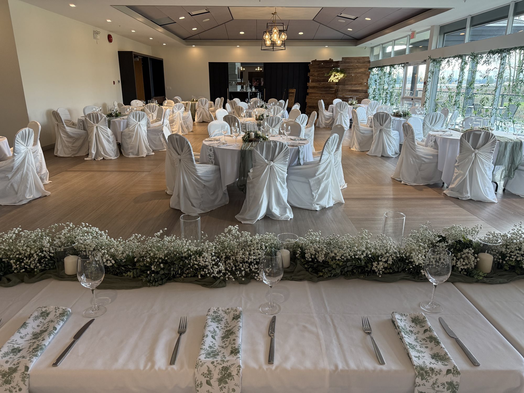 Wedding_Table_Decor_Setup_7